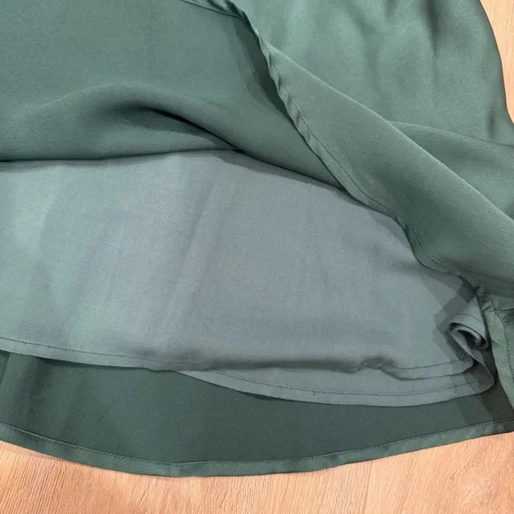 Abercrombie and fitch cowl neck green satin formal dress Size XS NWT - Picture 5 of 9